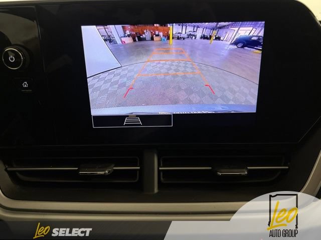 Used 2024 Chevrolet Trax LS w/ LS Convenience Package FWD image 19