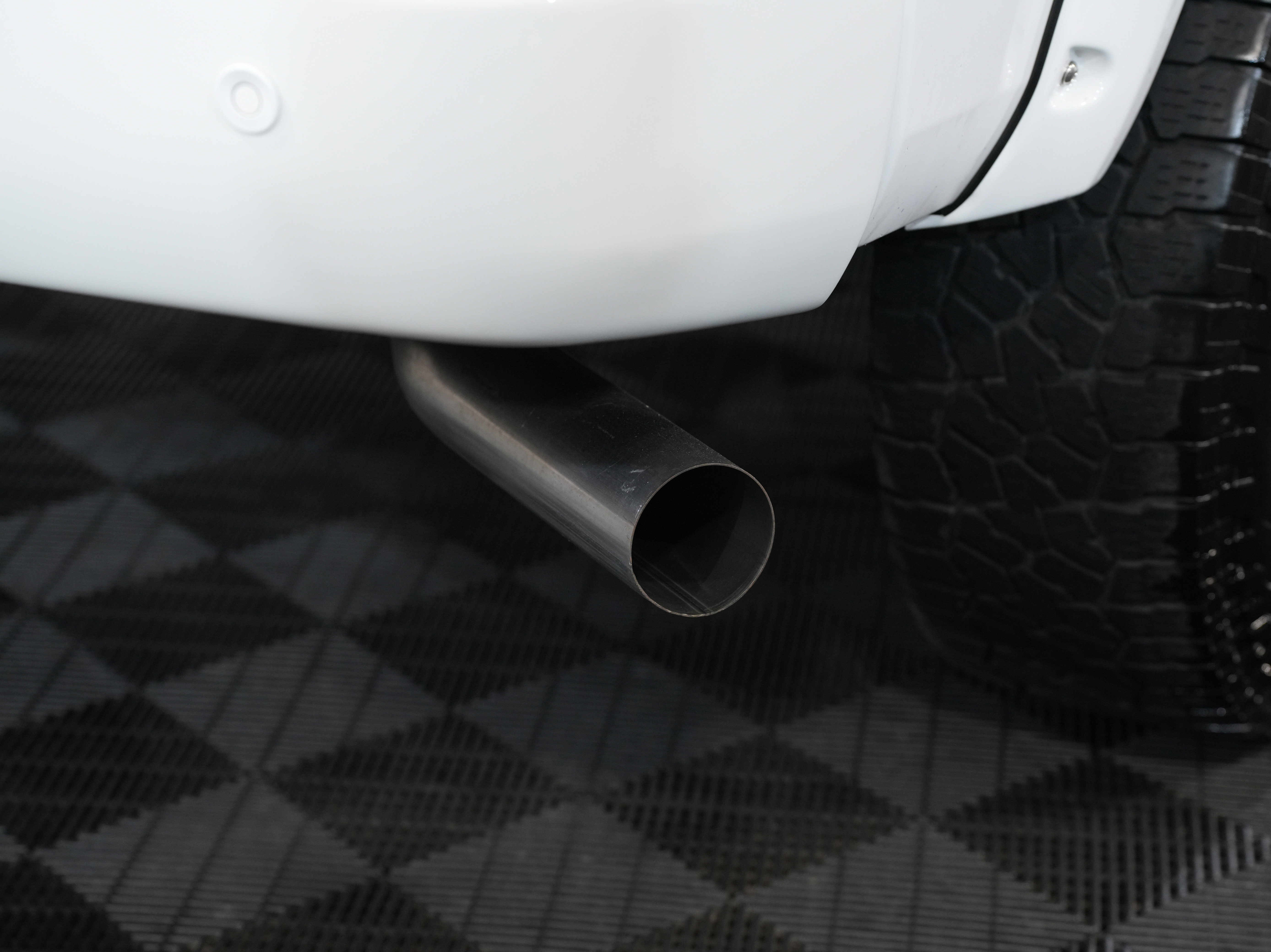 Used 2017 RAM 2500 Laramie w/ Sport Appearance Group image 20