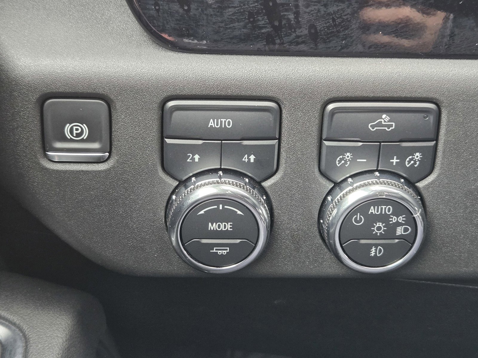 Used 2025 GMC Sierra 1500 Elevation image 24