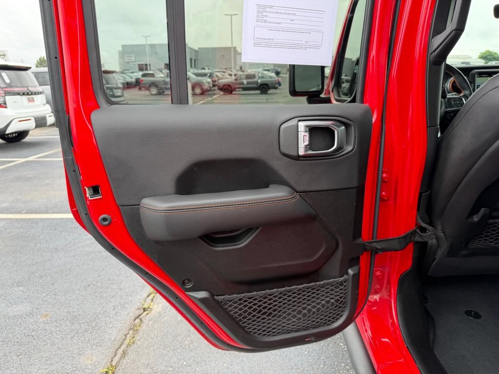 Used 2022 Jeep Gladiator Mojave w/ LED Lighting Group AWD/4WD image 16