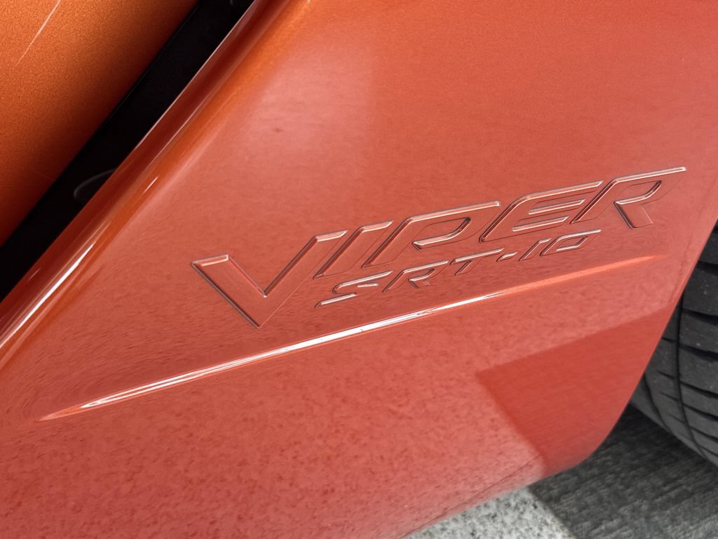 Used 2005 Dodge Viper SRT-10 w/ Copperhead Edition Group RWD image 38
