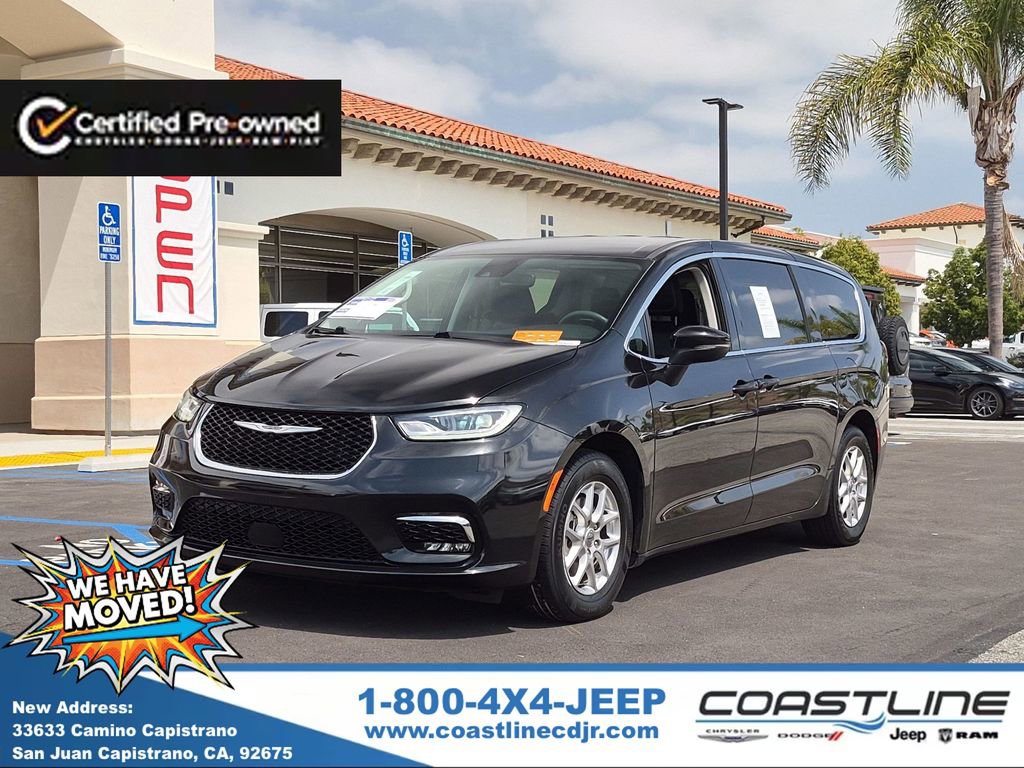 Certified 2023 Chrysler Pacifica Touring-L FWD image 1