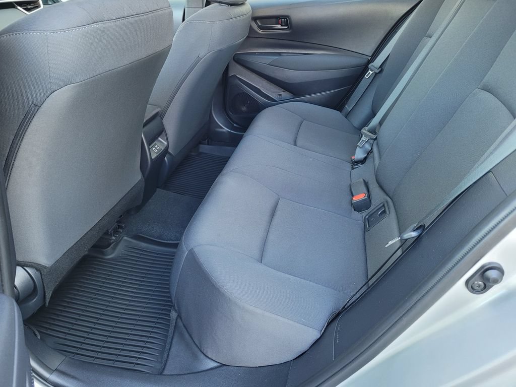 Used 2025 Toyota Corolla LE FWD image 8