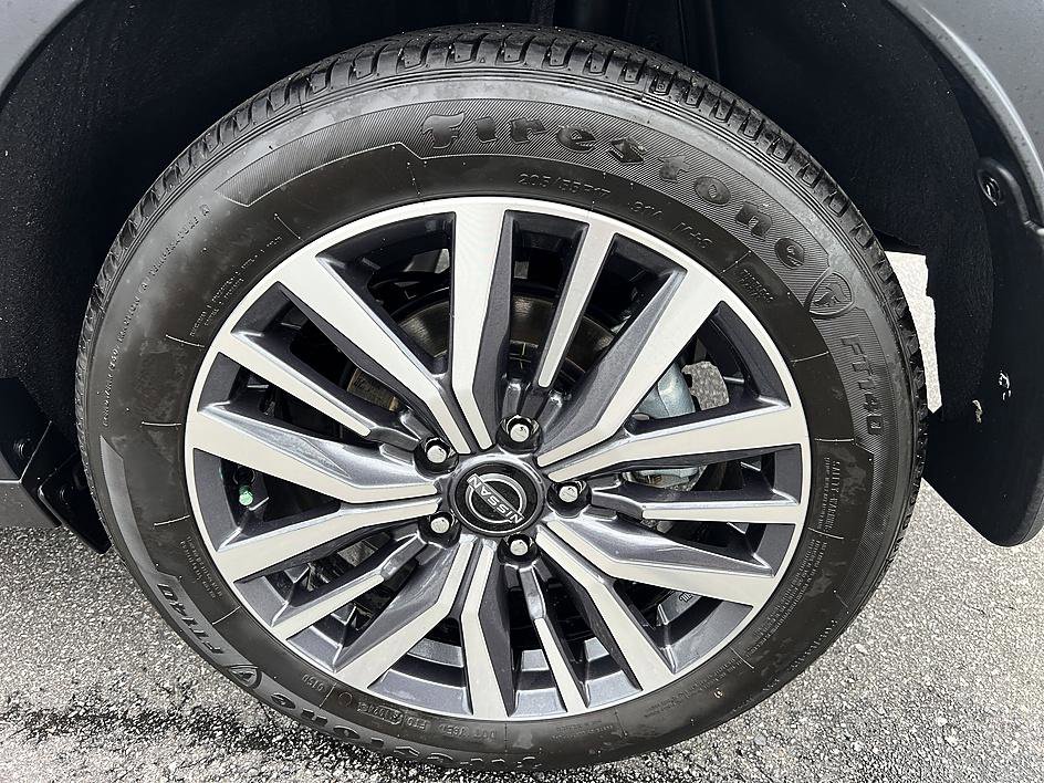 Certified 2024 Nissan Kicks SV FWD image 10