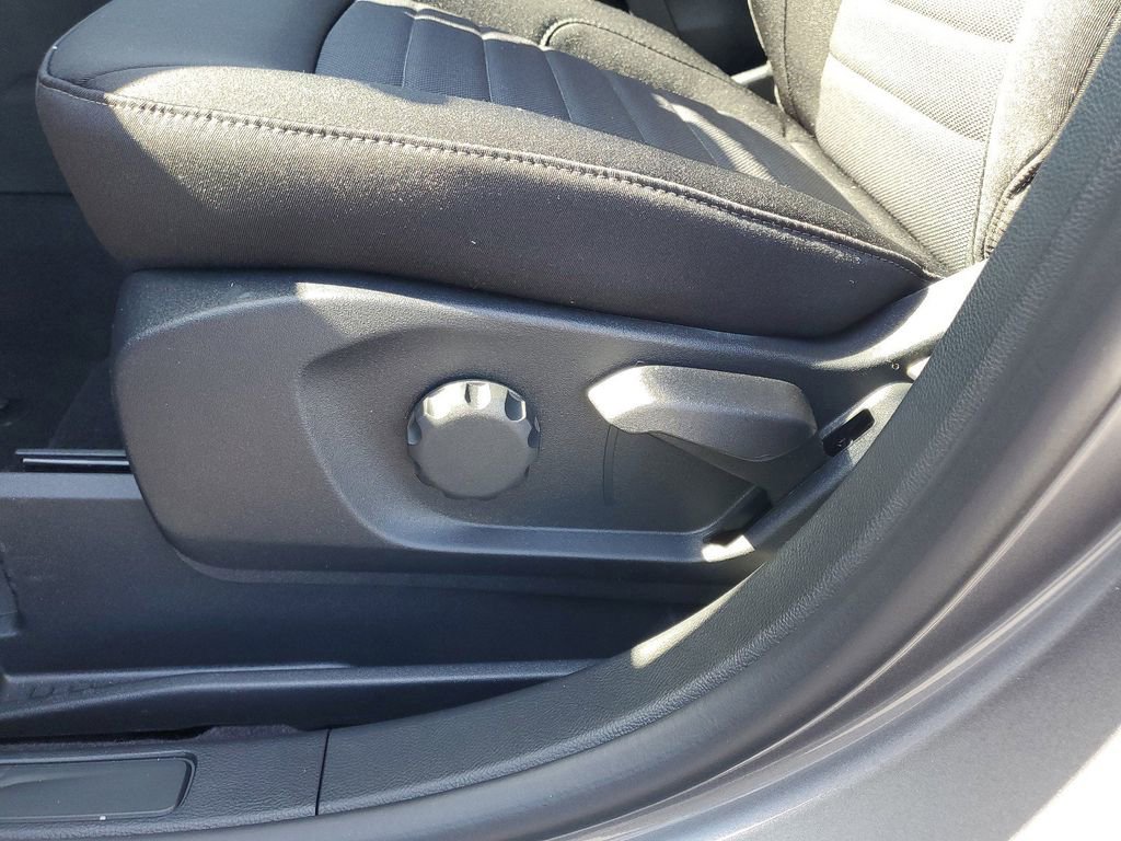 New 2024 Ford Edge SE w/ Black Appearance Package AWD/4WD image 13