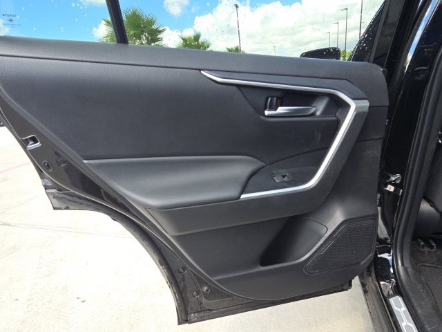 Used 2025 Toyota RAV4 XLE w/ Convenience Package FWD image 18