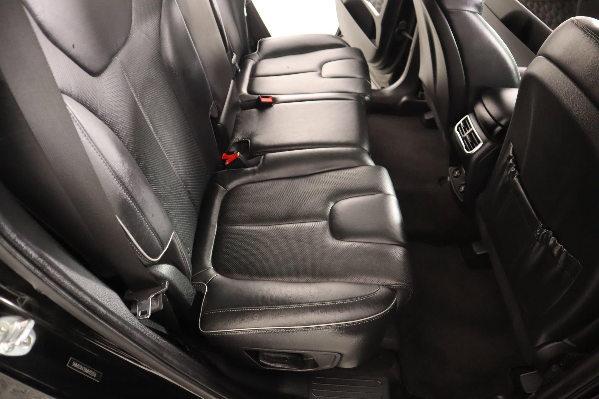 Used 2021 Hyundai Santa Fe SEL w/ Convenience + Premium Package image 15