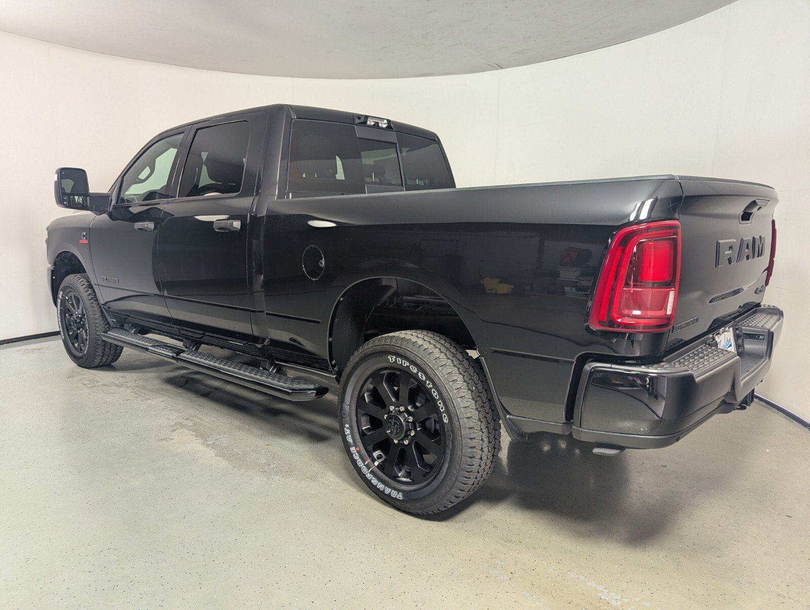 New 2026 RAM 2500 Big Horn AWD/4WD image 6