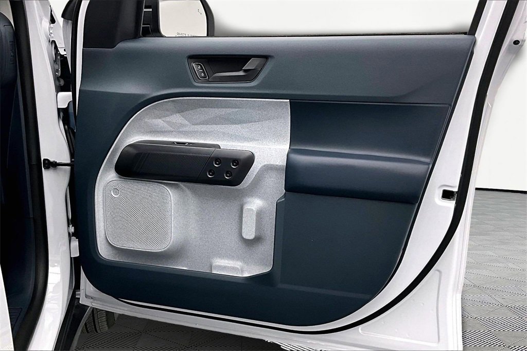 Used 2025 Ford Maverick XLT w/ Equipment Group 302A image 25