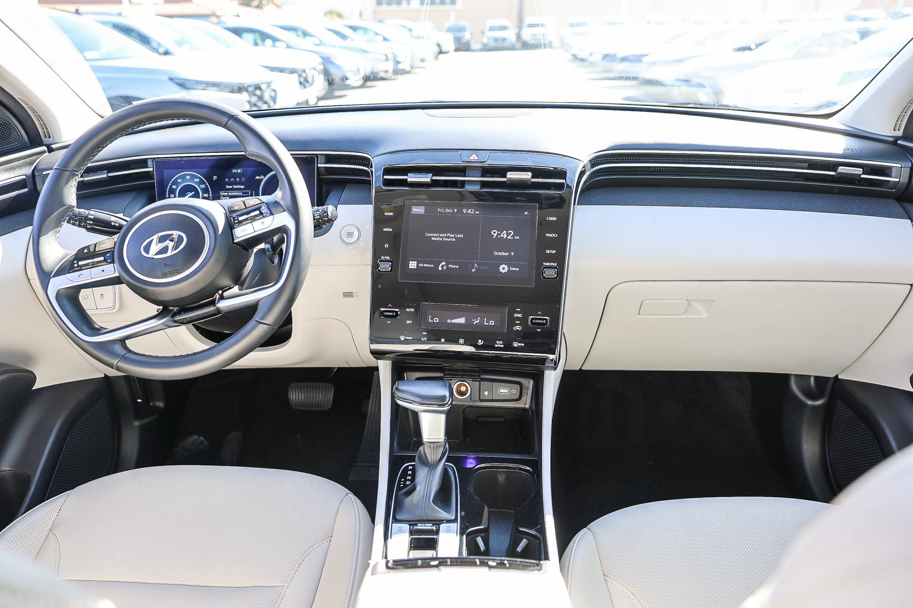 Used 2023 Hyundai Tucson SEL w/ Convenience Package AWD/4WD image 2