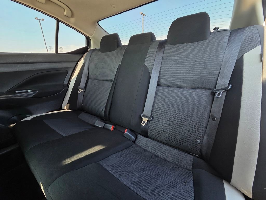 Used 2021 Nissan Versa SV image 23