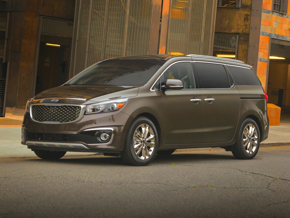 Used 2017 Kia Sedona LX w/ LX Essentials Premium Package image 1