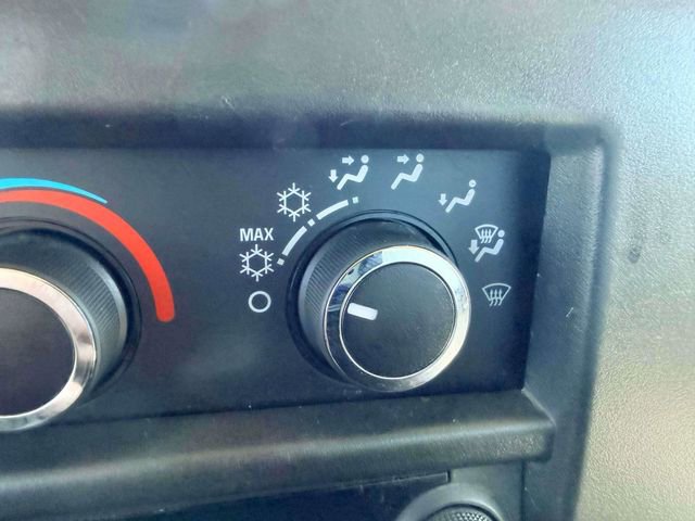 Used 2020 GMC Savana 3500 w/ Driver Convenience Package RWD image 30