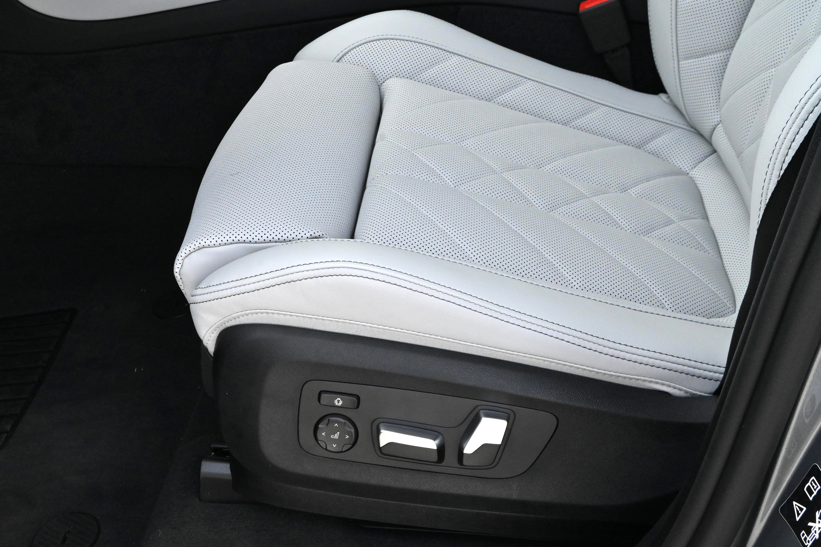 New 2026 BMW X5 xDrive40i image 26