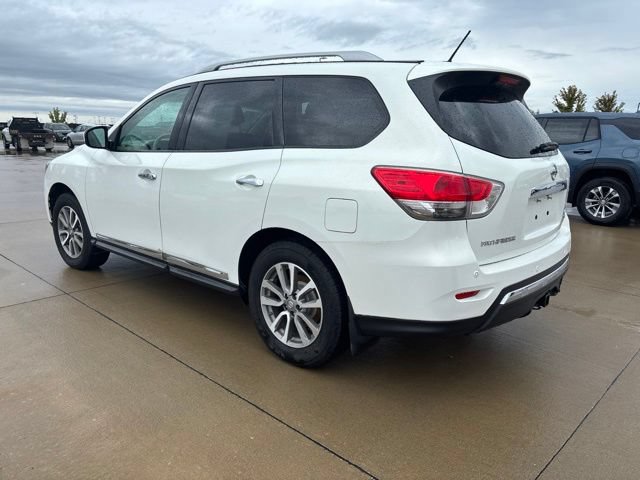 Used 2013 Nissan Pathfinder SL w/ Trailer Tow Pkg AWD/4WD image 8