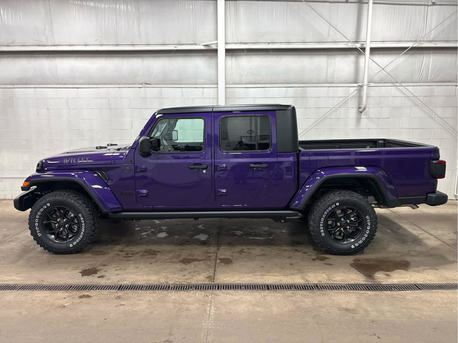New 2026 Jeep Gladiator Sport AWD/4WD image 5