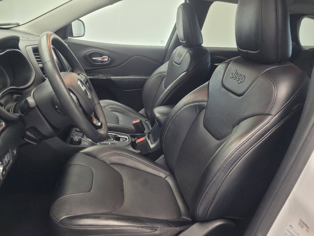 Used 2023 Jeep Cherokee Altitude Lux image 17