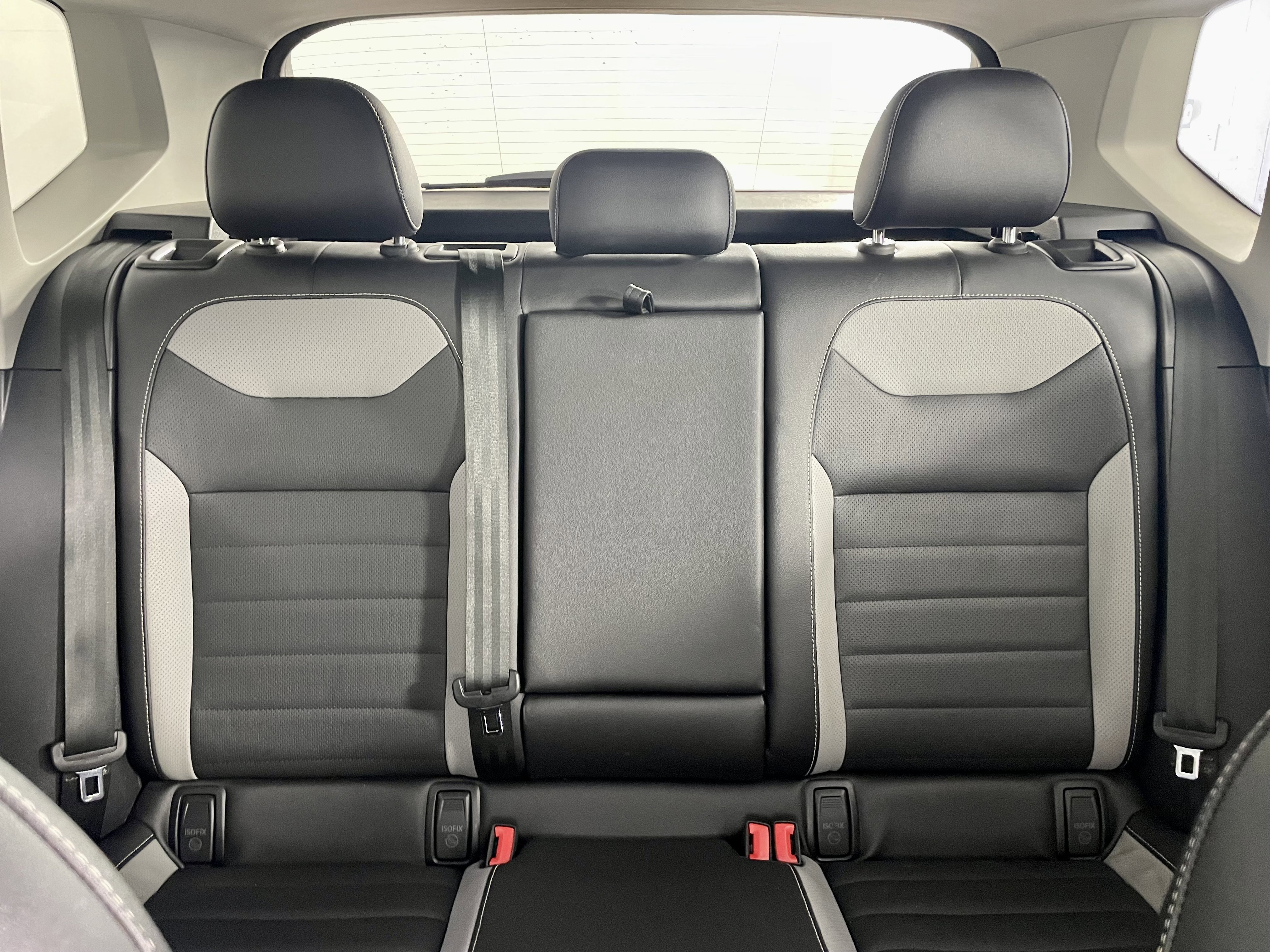 Used 2023 Volkswagen Taos SEL image 21