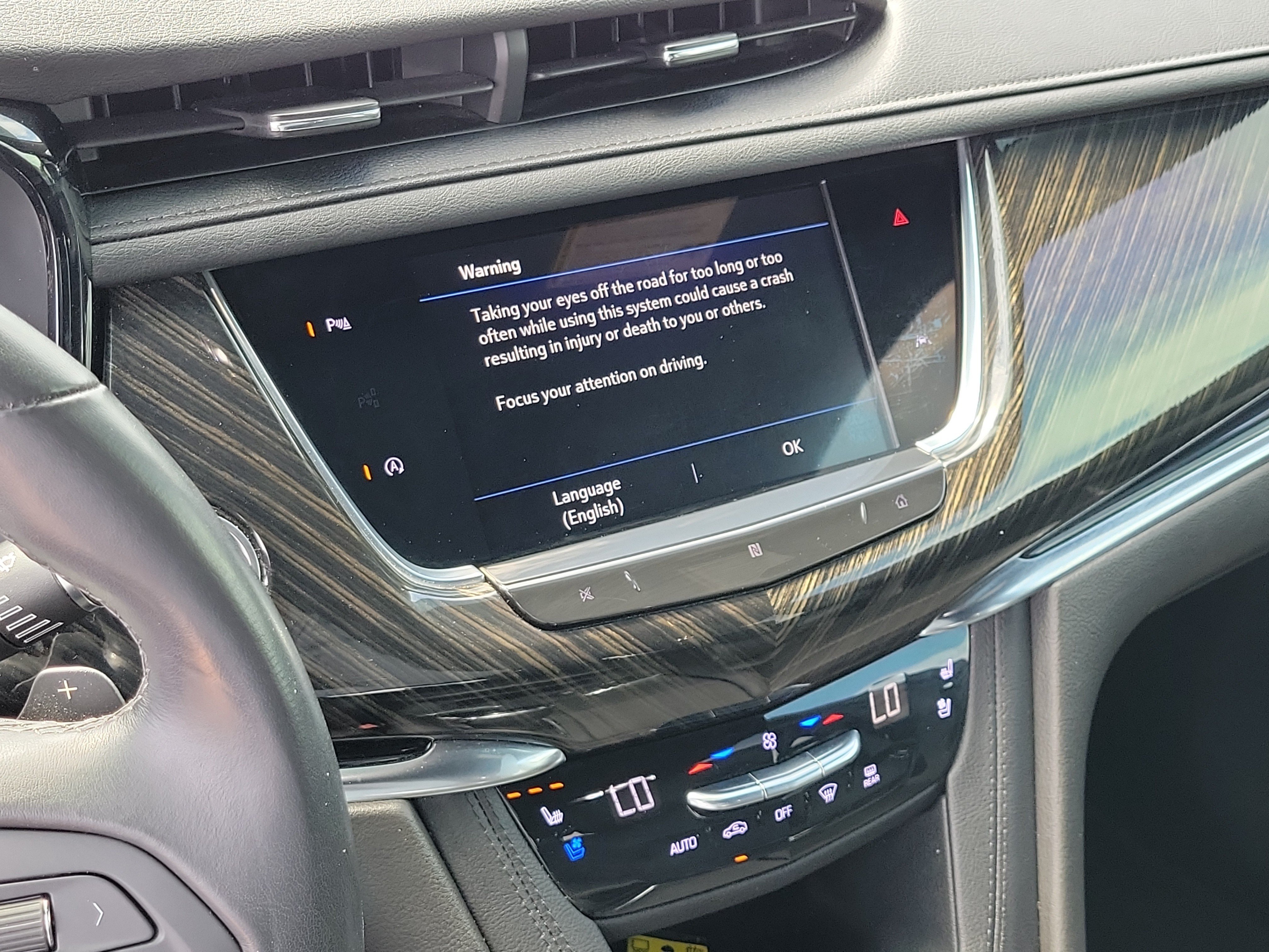 Used 2021 Cadillac XT6 Premium Luxury AWD/4WD image 29