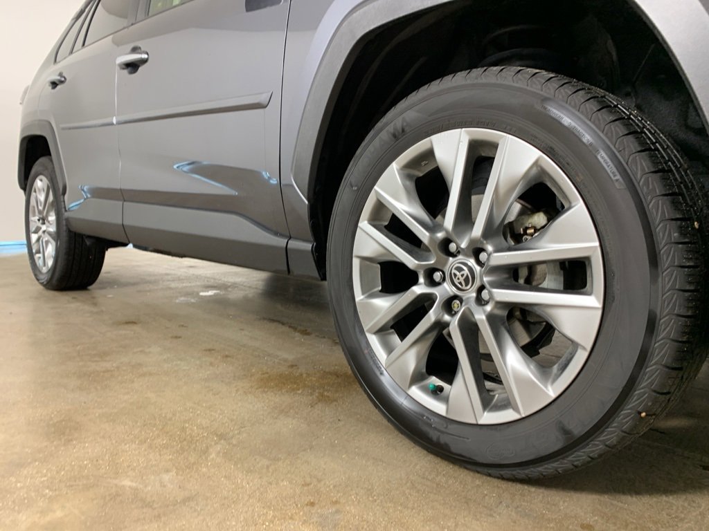 Used 2024 Toyota RAV4 Limited w/ Advanced Technology Package image 6