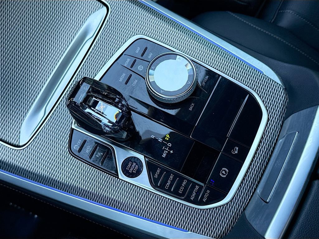 Used 2021 BMW X5 xDrive40i w/ M Sport Package image 30