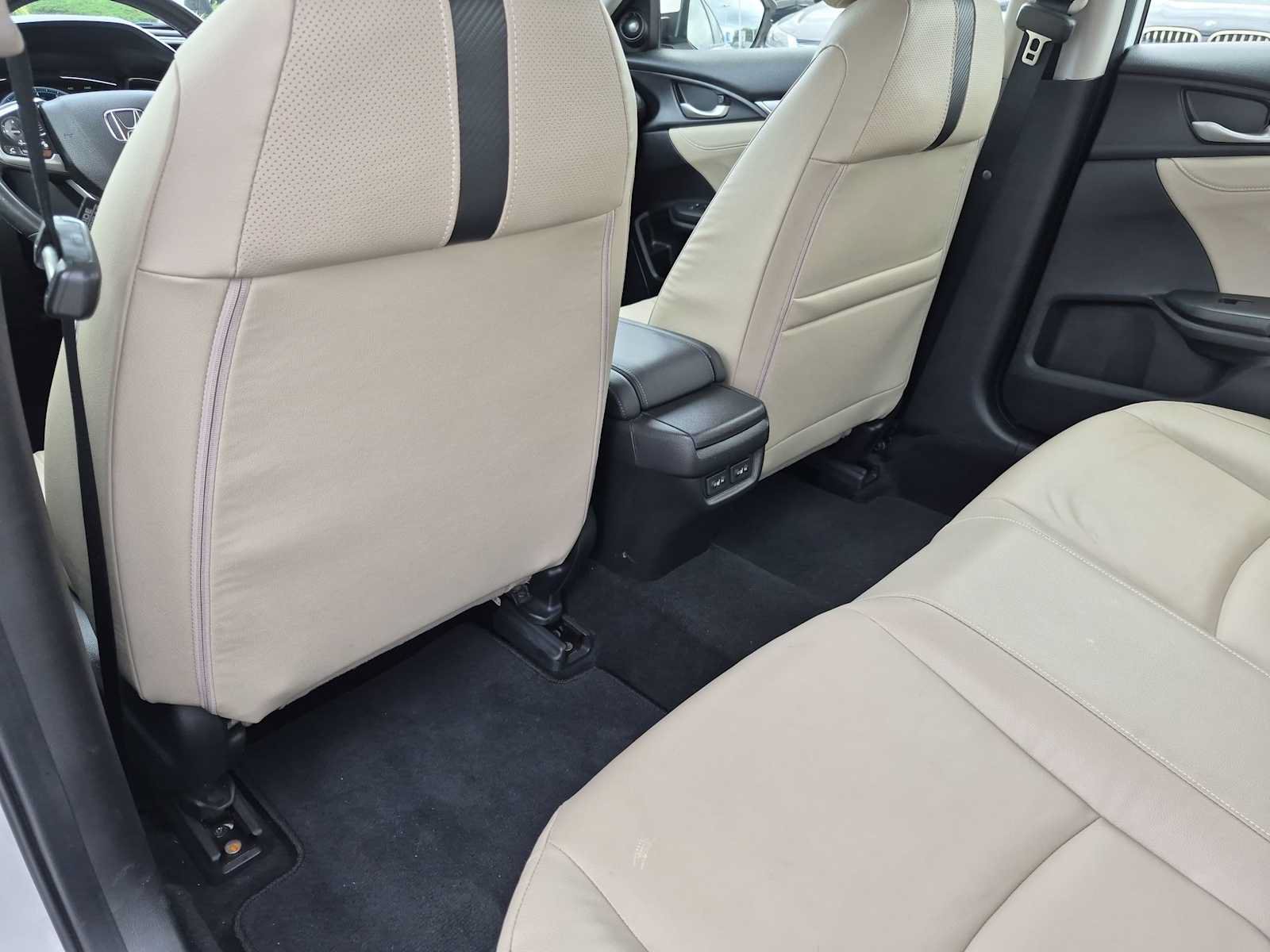 Used 2018 Honda Civic Touring image 18