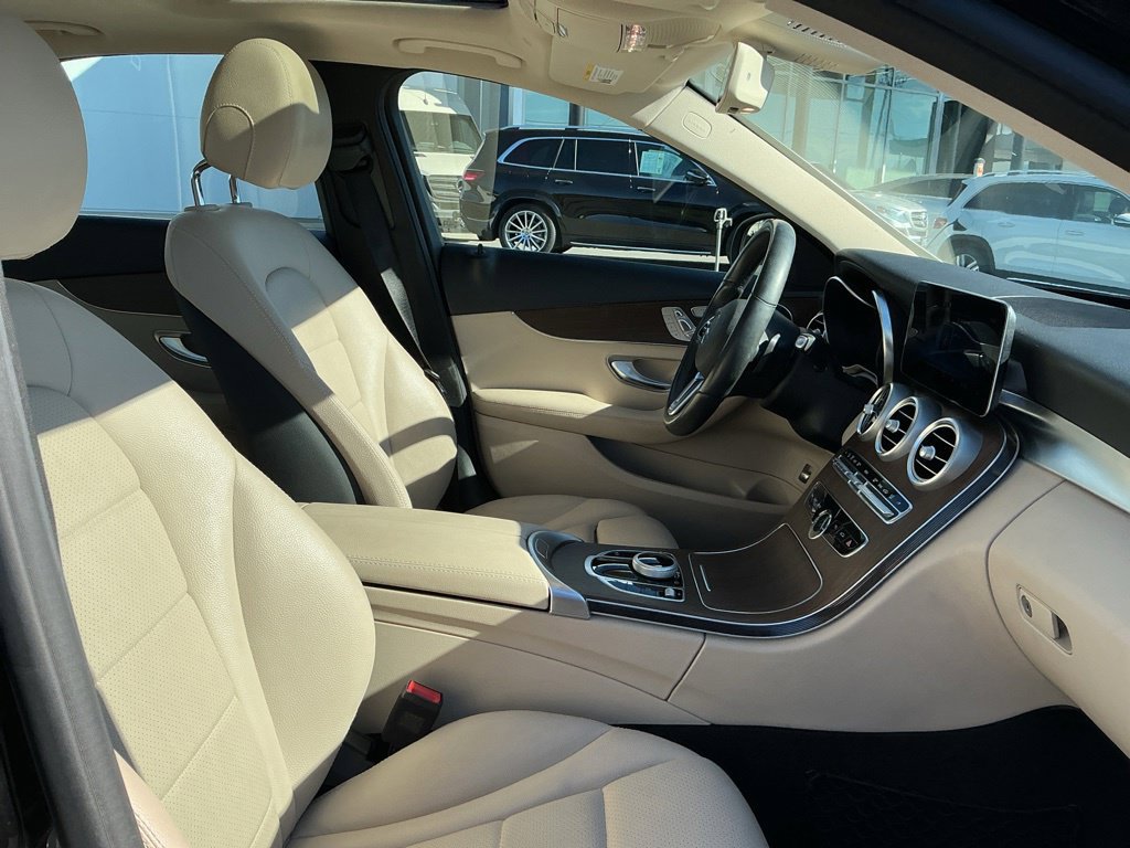 Used 2020 Mercedes-Benz C 300 4MATIC Sedan image 20