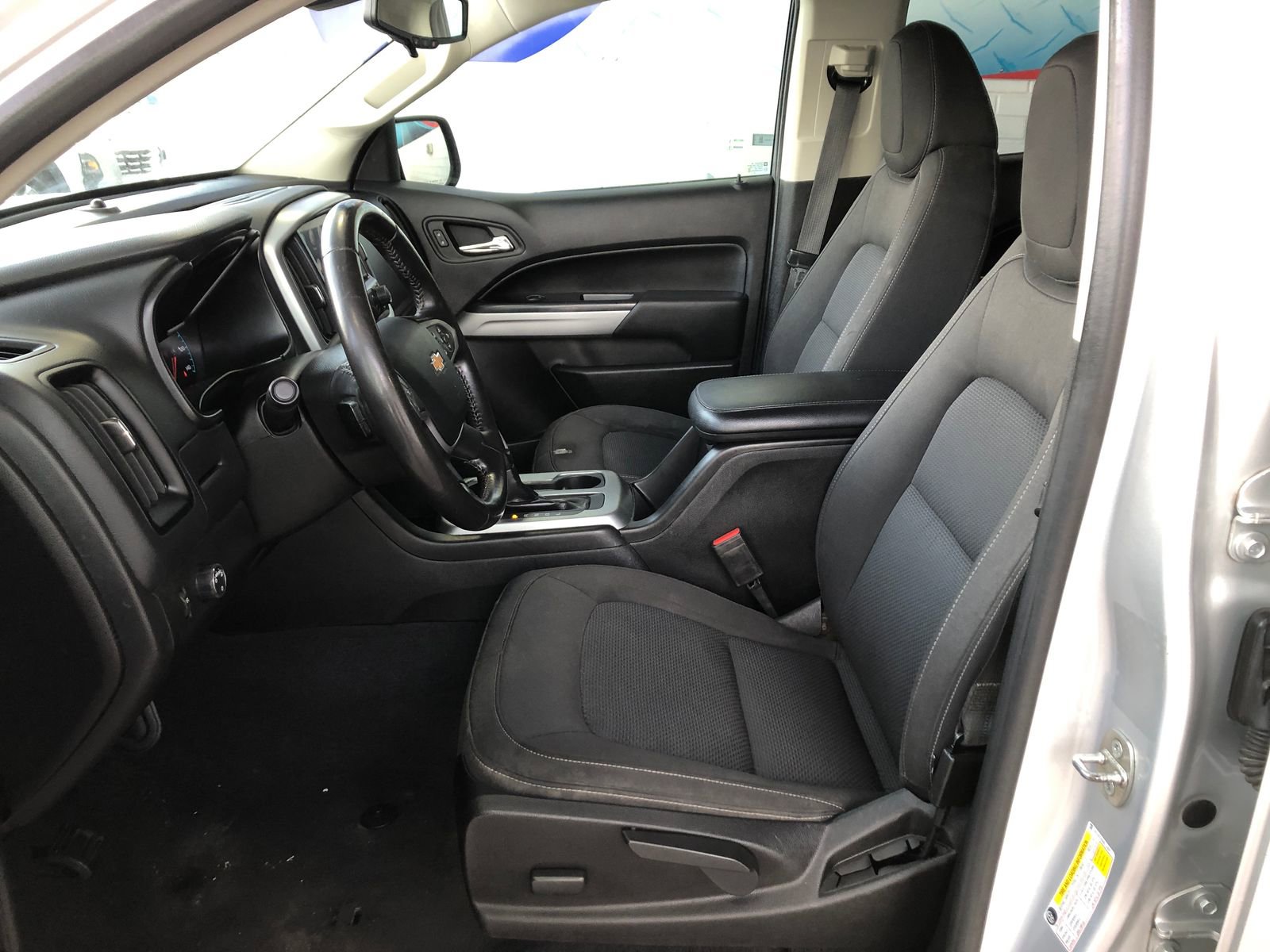 Used 2020 Chevrolet Colorado LT image 17