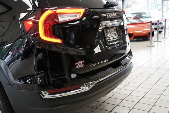 Used 2022 GMC Terrain SLT w/ Infotainment Package II image 14