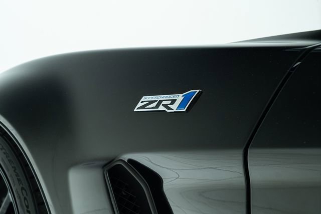 Used 2009 Chevrolet Corvette ZR1 w/ Preferred Equipment Group RWD image 20