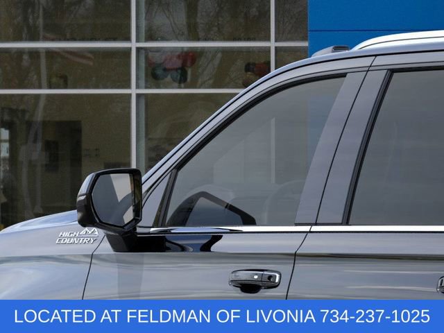 New 2025 Chevrolet Suburban High Country image 12