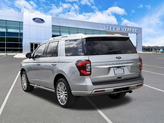Used 2023 Ford Expedition Platinum image 2