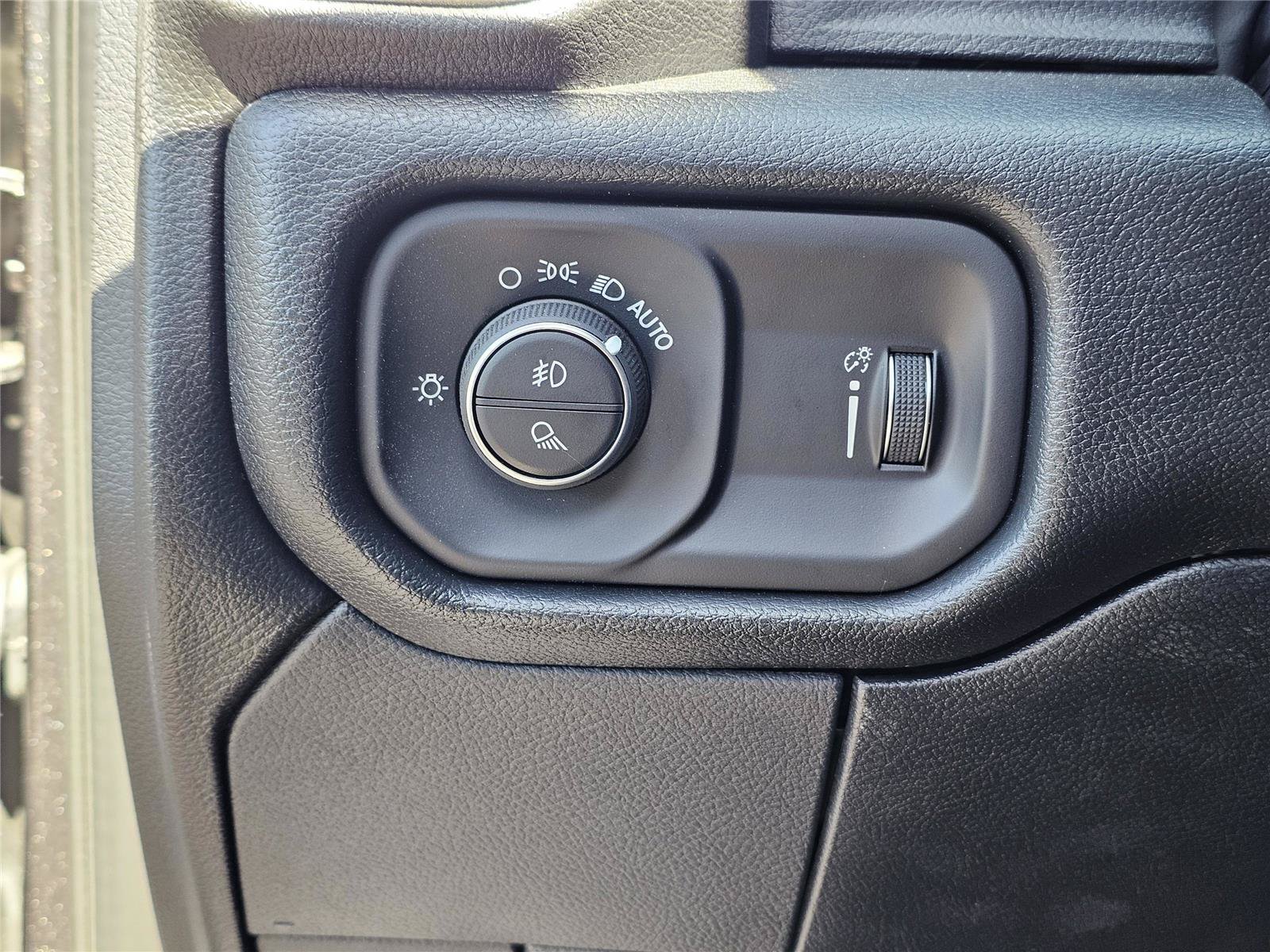 New 2026 RAM 2500 Tradesman AWD/4WD image 19