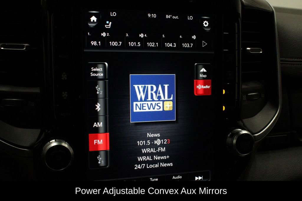 Used 2020 RAM 3500 Laramie image 32