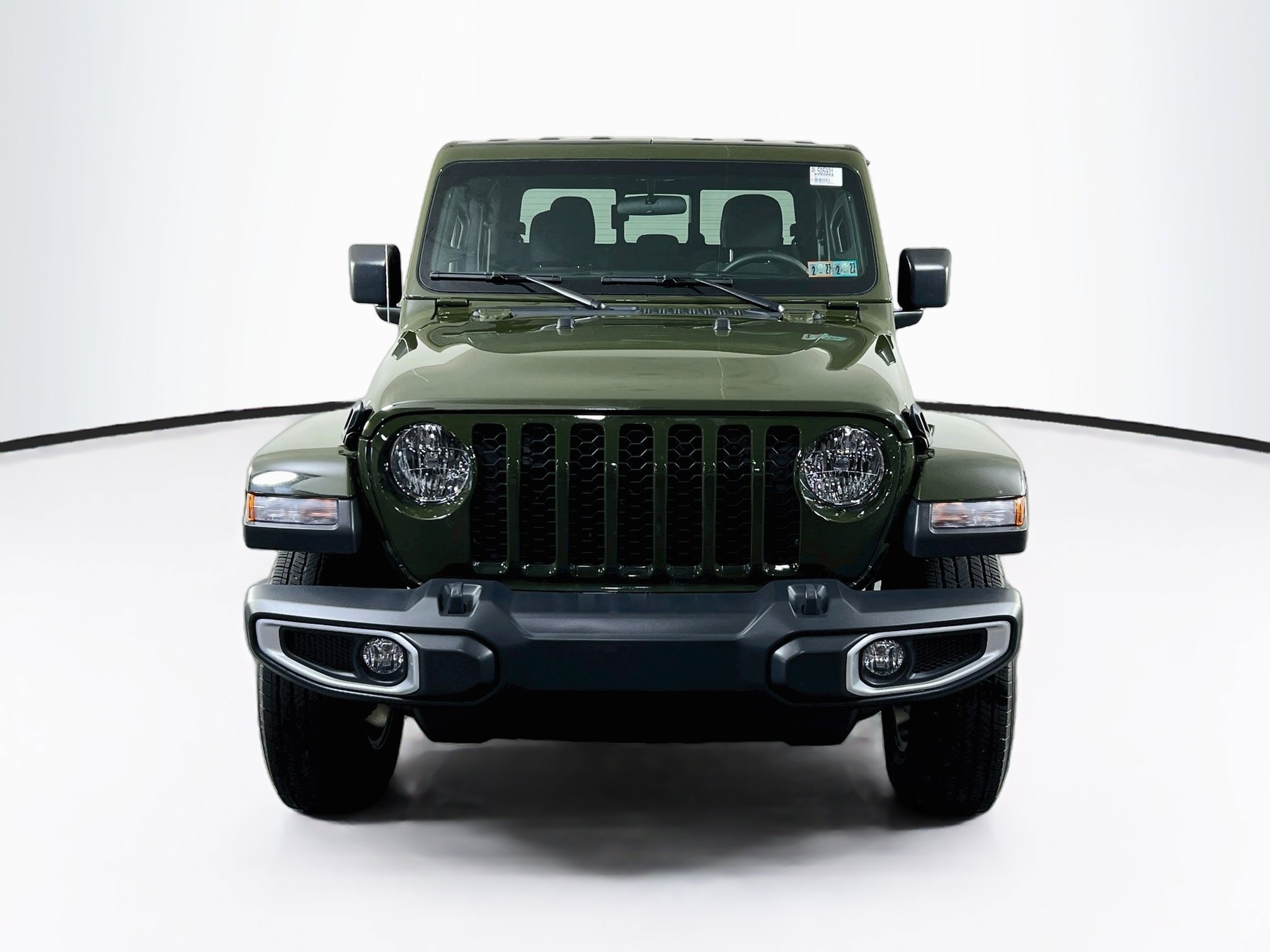 Used 2023 Jeep Gladiator Sport AWD/4WD image 2