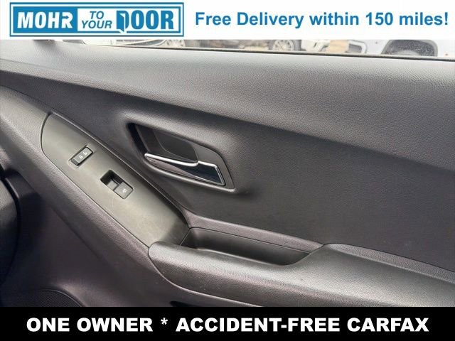 Used 2022 Chevrolet Trax LT w/ LT Convenience Package image 26