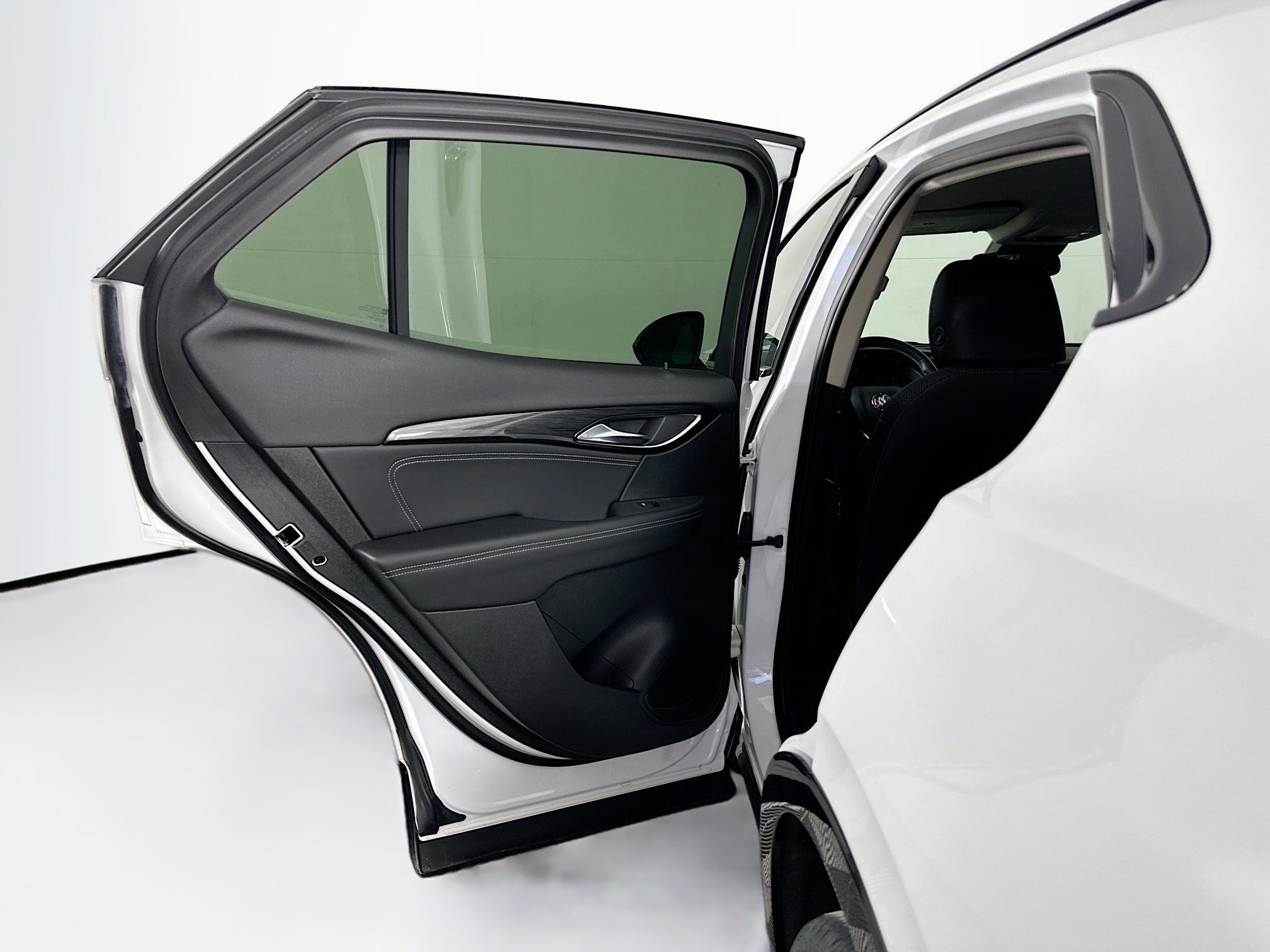 Used 2023 Buick Envision Preferred w/ Sport Touring Package image 25