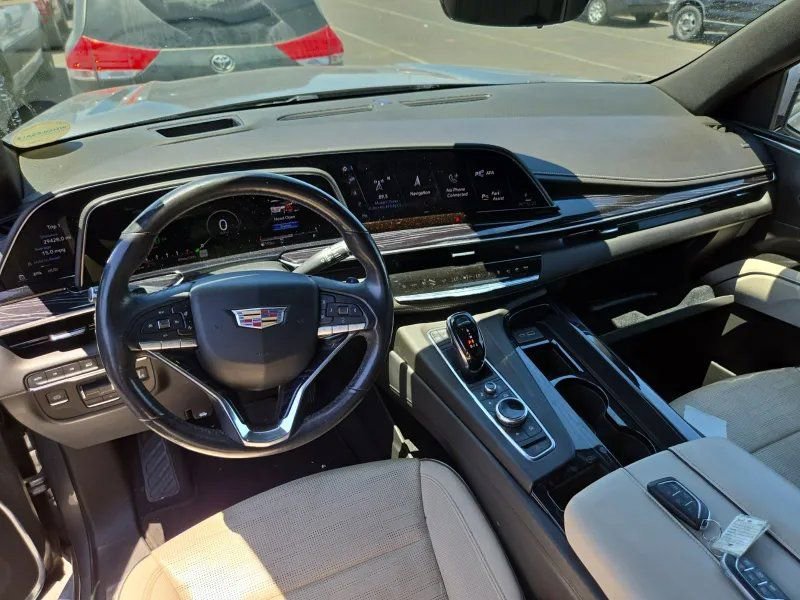 Used 2021 Cadillac Escalade Sport w/ Driver Assist Tech Package AWD/4WD image 9