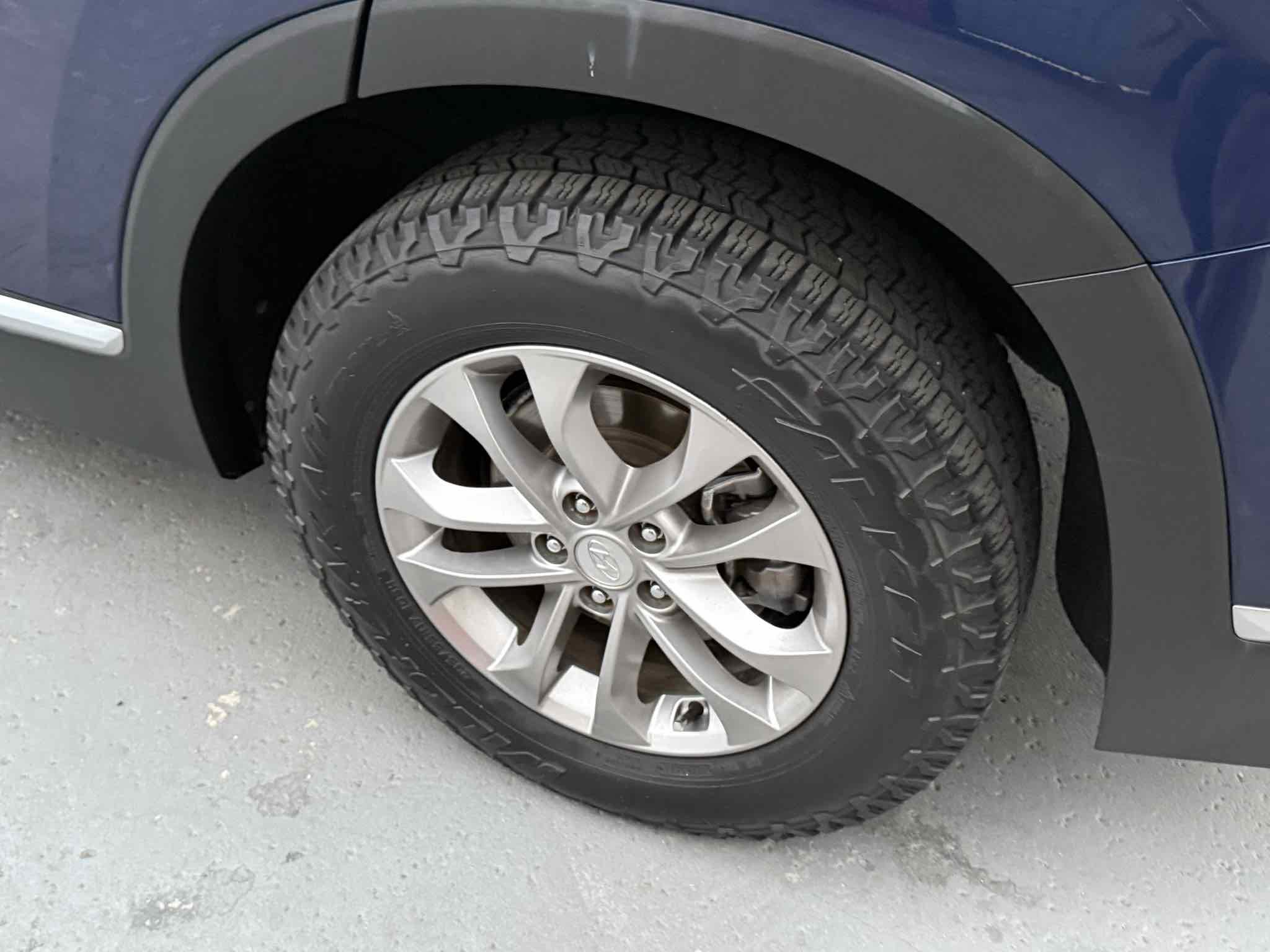 Used 2020 Hyundai Santa Fe SE image 22