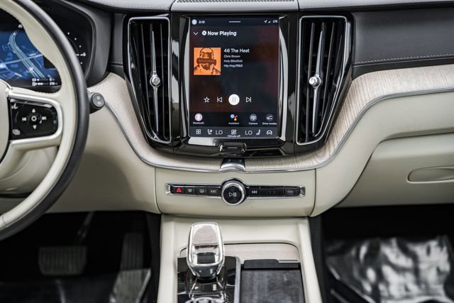 Used 2022 Volvo XC60 T8 Inscription w/ Advanced Package image 21
