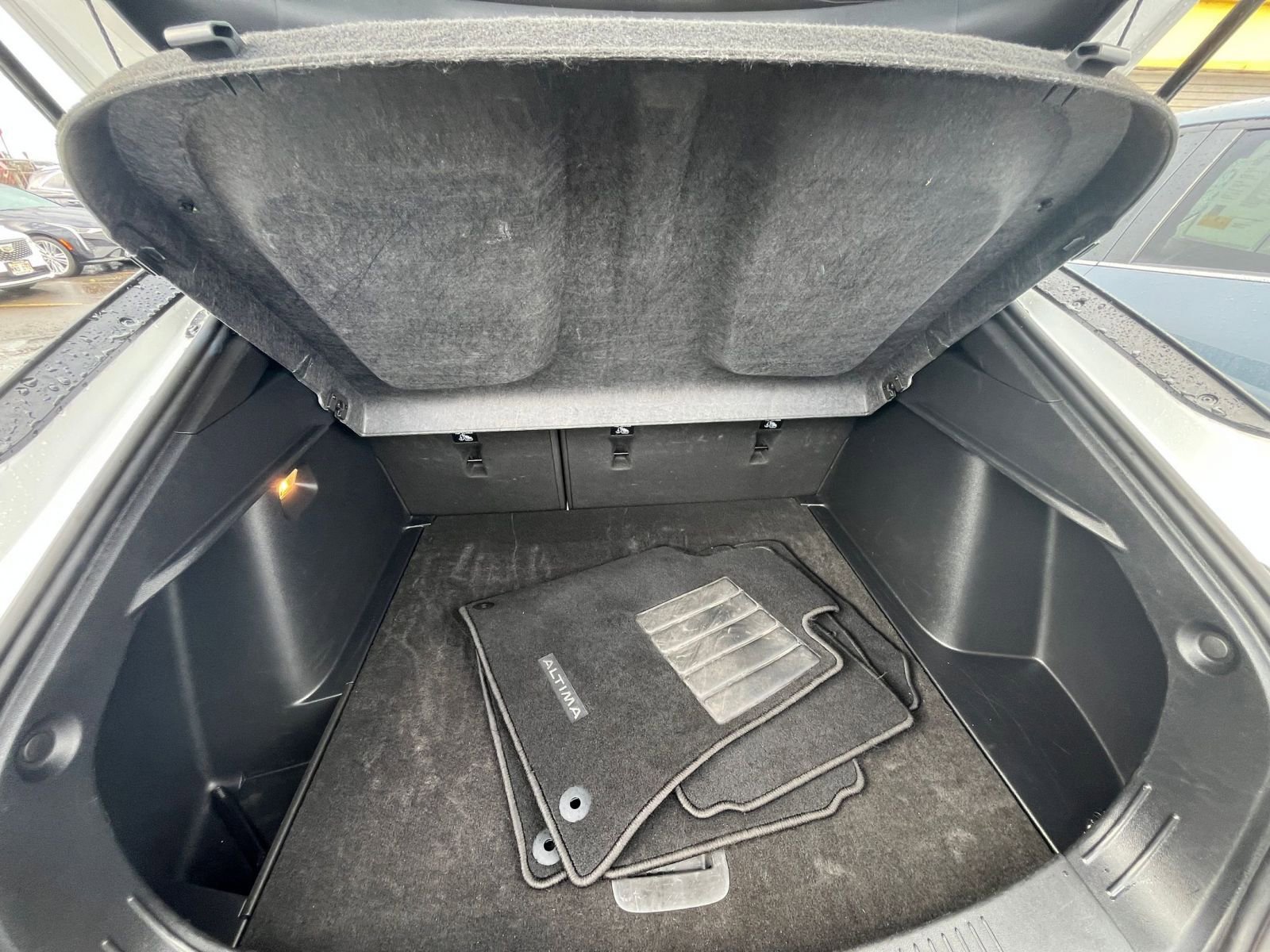 Used 2025 Buick Envista Sport Touring image 32