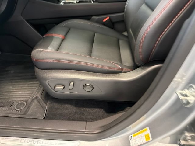 Used 2025 Chevrolet Traverse RS w/ LPO, Floor Liner Package AWD/4WD image 17
