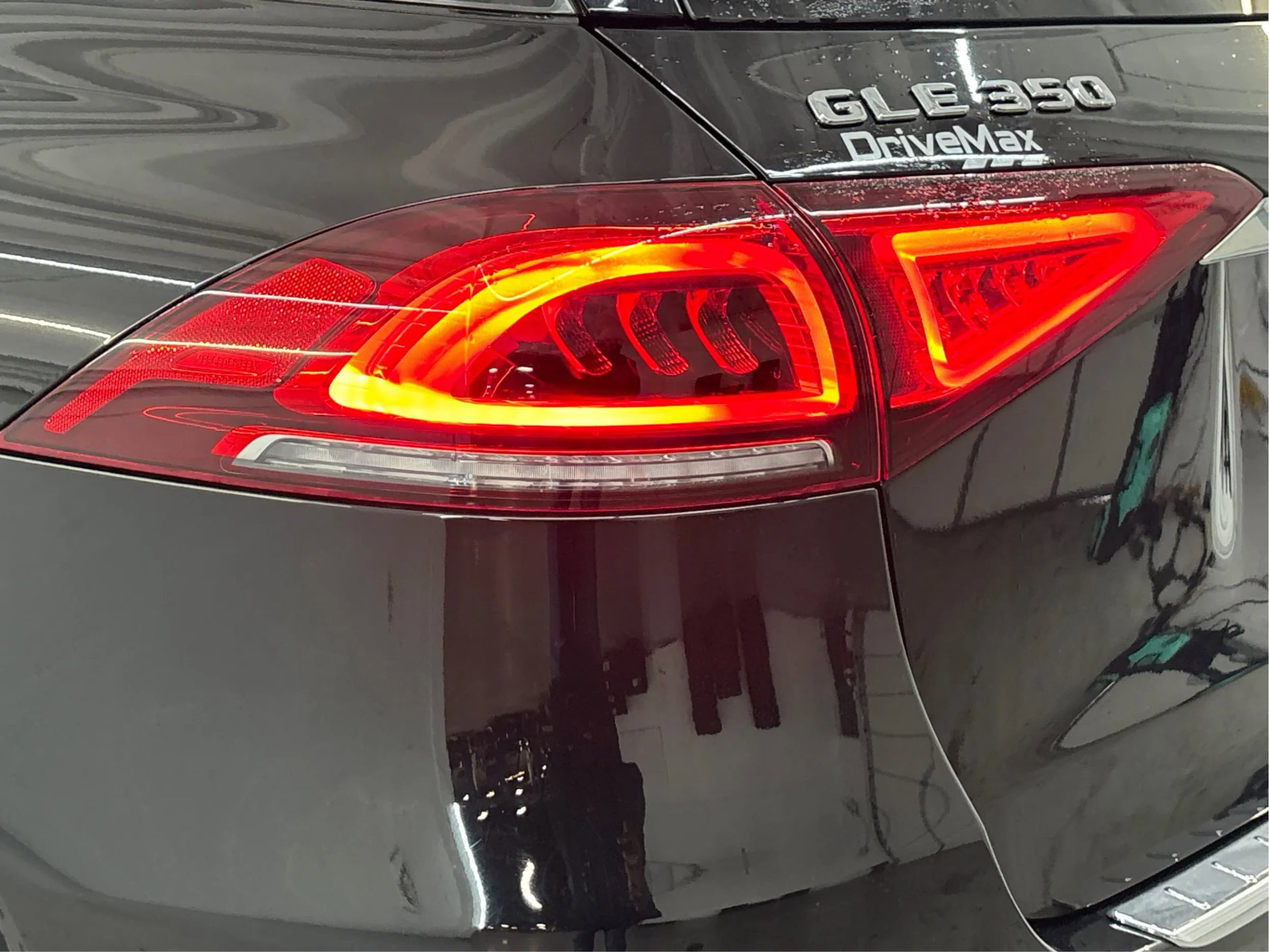 Used 2021 Mercedes-Benz GLE 350 4MATIC image 35