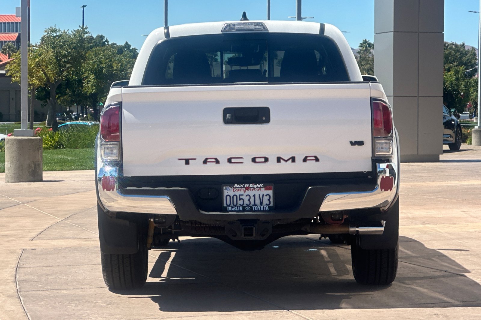 Used 2023 Toyota Tacoma TRD Off-Road AWD/4WD image 5