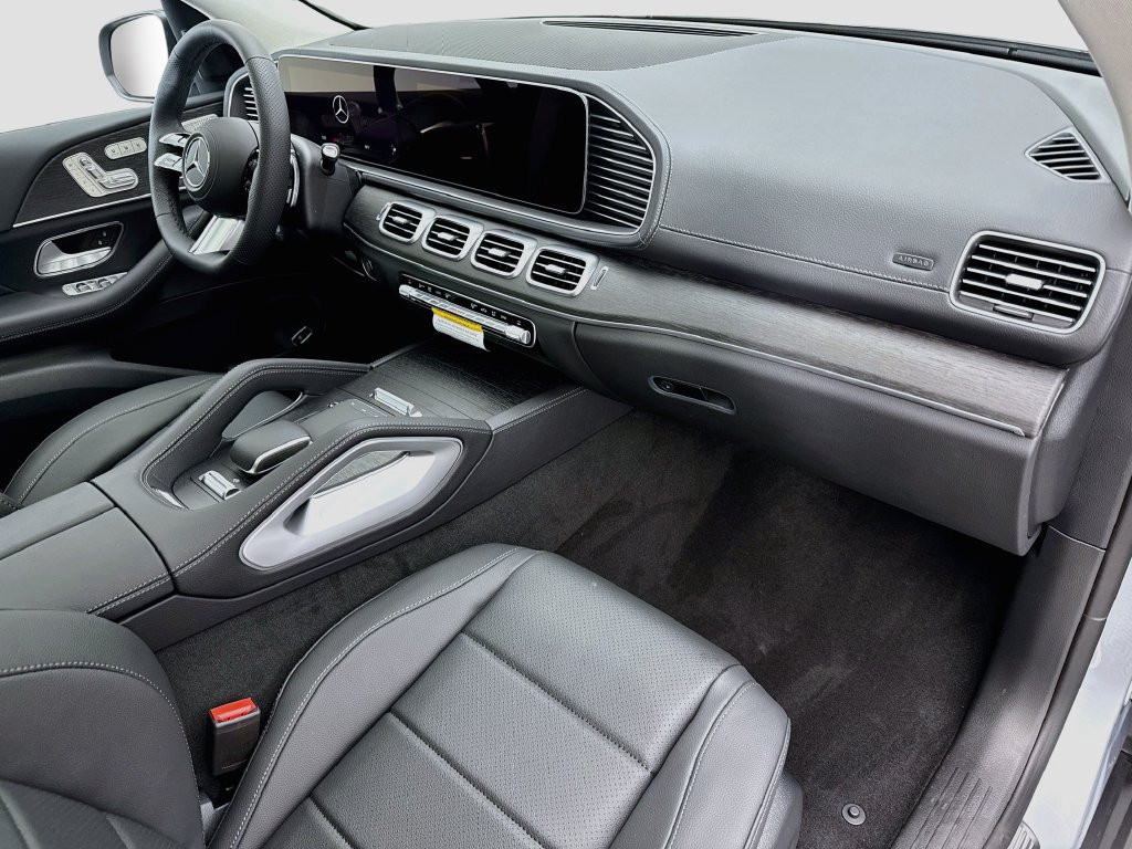 Certified 2026 Mercedes-Benz GLS 450 4MATIC image 16