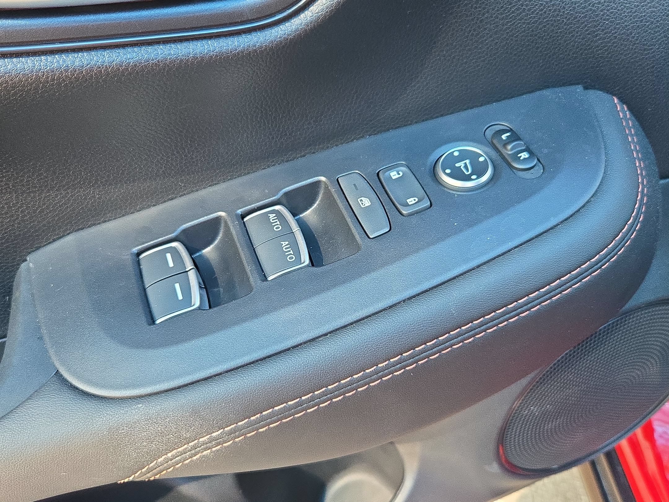 Certified 2027 Honda HR-V Sport image 11