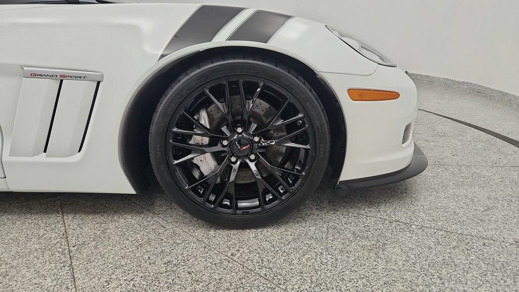 Used 2010 Chevrolet Corvette Grand Sport w/ Preferred Equipment Group RWD image 49