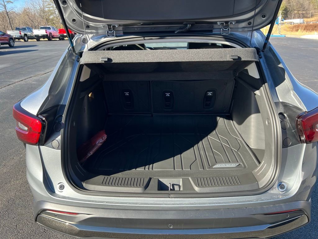 New 2026 Chevrolet Trax ACTIV w/ Sunroof Package image 27