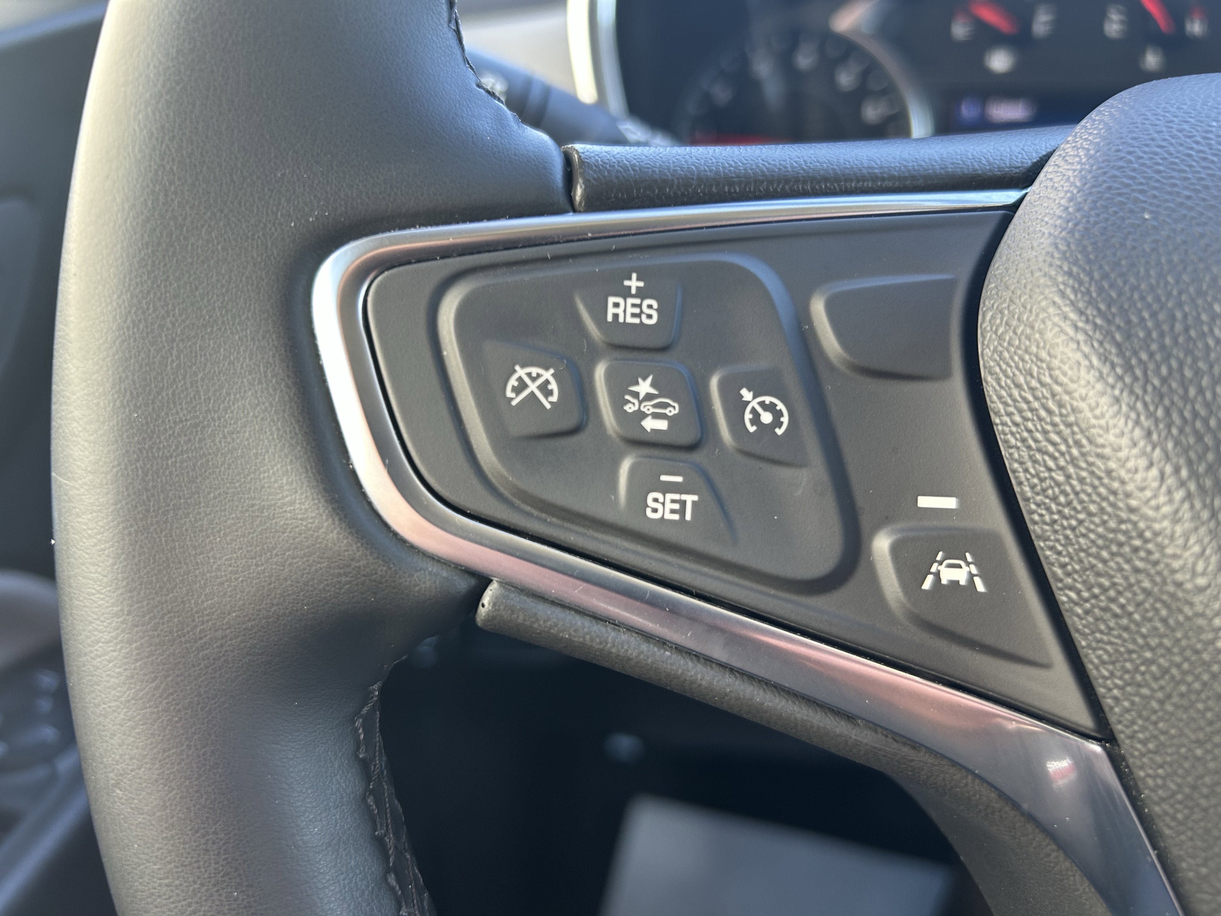 Used 2024 Chevrolet Equinox LT image 24