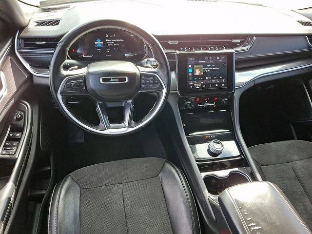 Used 2022 Jeep Grand Cherokee L Laredo AWD/4WD image 2